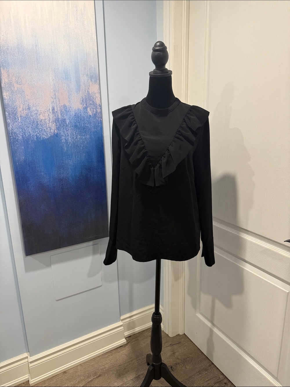 Buy 2 for 20$ ✌🏻H&M Black Ruffle-Trim Long Sleeve Top